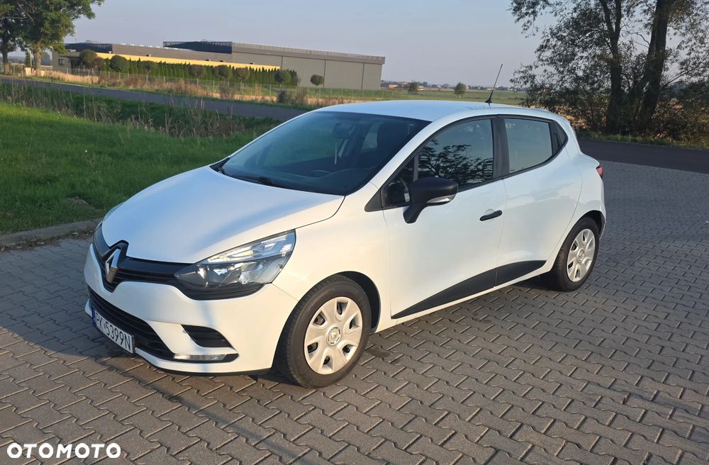 Renault Clio - 9