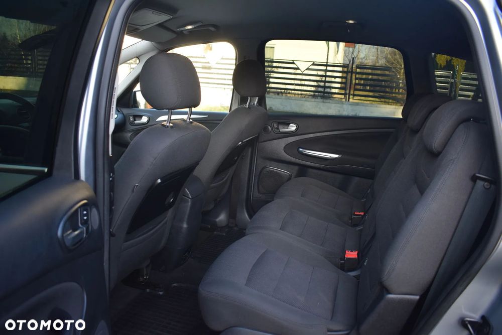 Ford S-Max 2.0 TDCi DPF Titanium - 13