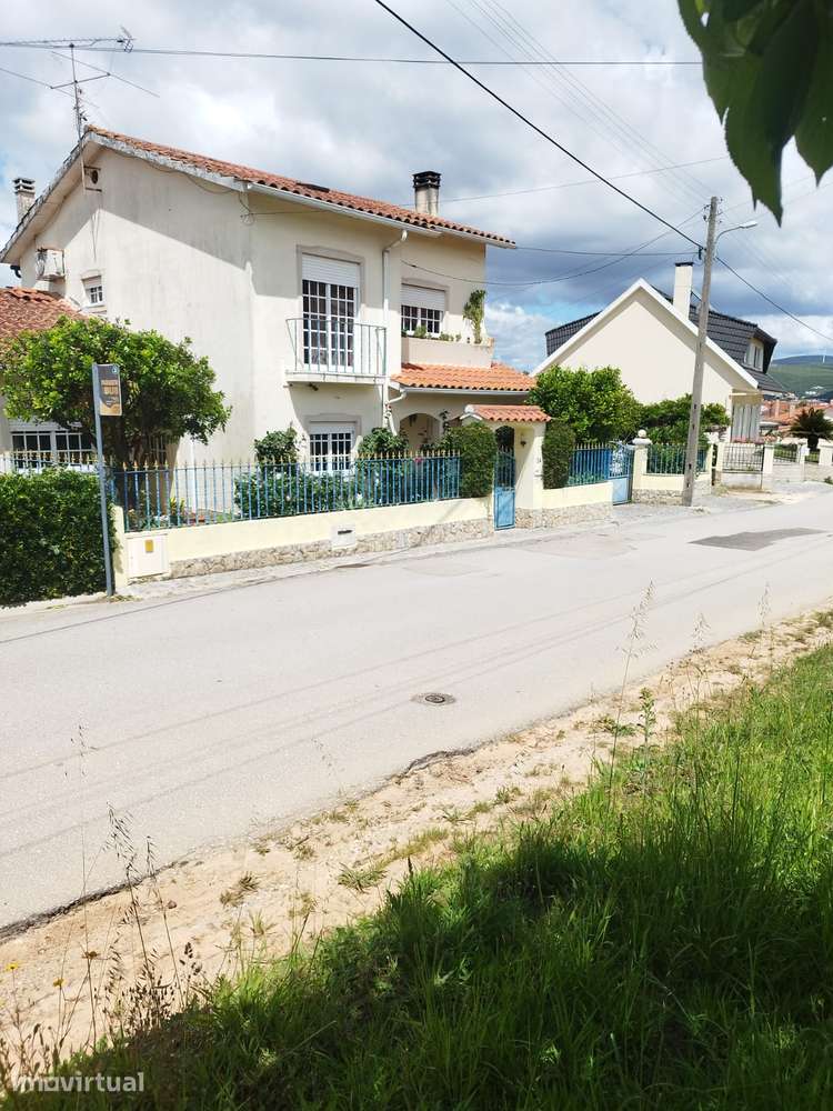Moradia R/C e 1º Andar Zona urbana de Pombal