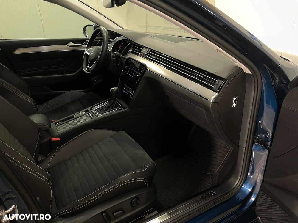 Volkswagen Passat 2.0 TDI DSG 4Mot Highline - 10