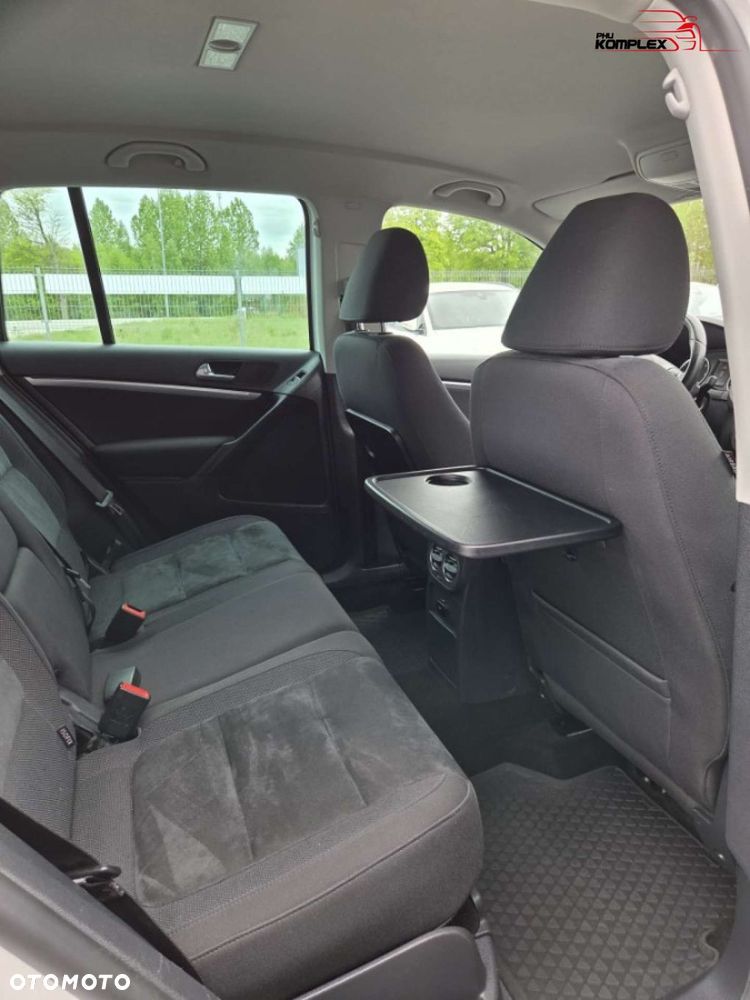 Volkswagen Tiguan - 12