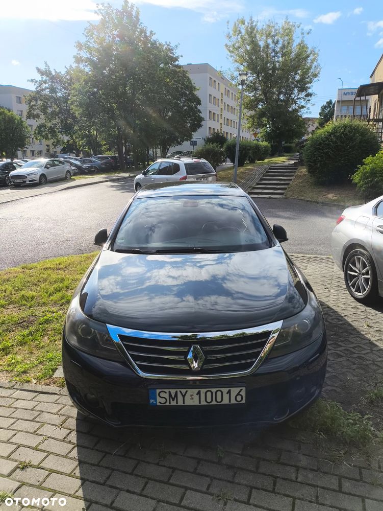 Renault Latitude - 1