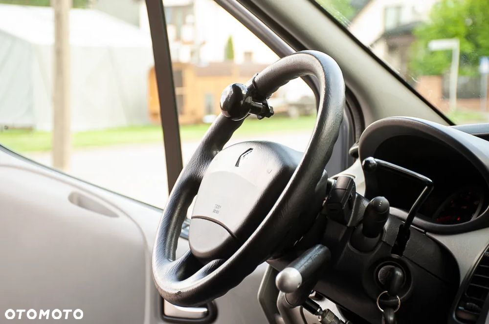 Renault Trafic - 29