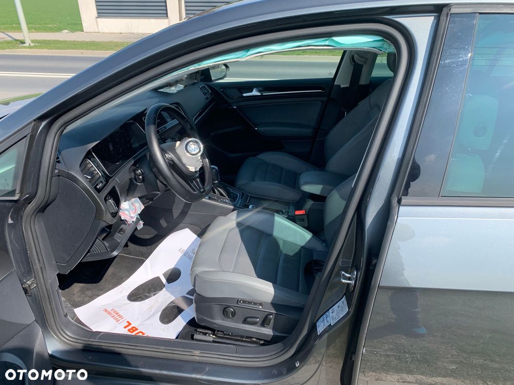 Volkswagen Golf 1.4 TSI BMT Comfortline DSG - 17