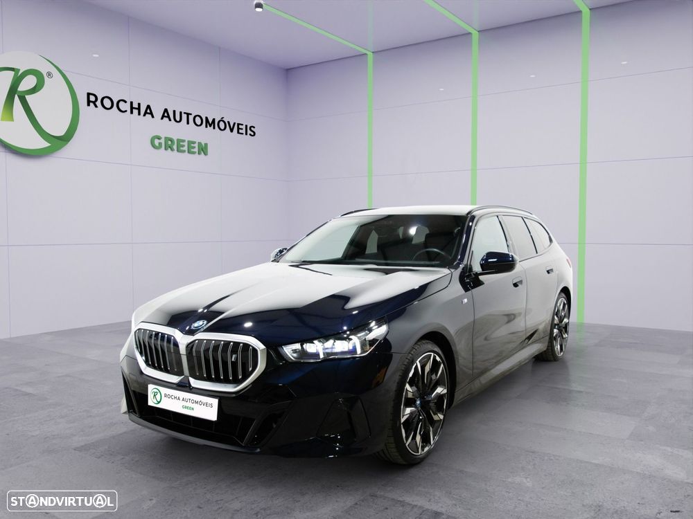 BMW i5 Touring eDrive40 - 1