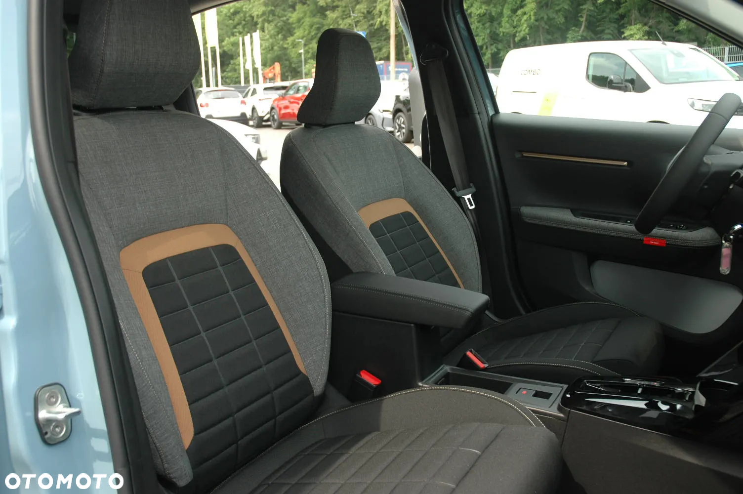 Citroën C3 Aircross 1.2 Turbo Plus S&S - 10