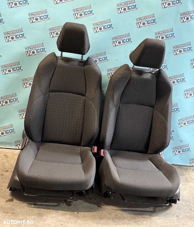 Interior Toyota CH-R 2019 - 1