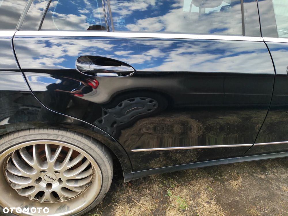 drzwi tył lewe / prawe kompletne (jak na aucie) CZARNE 040 do MERCEDES w212 09- e klasa KOMBI - 4
