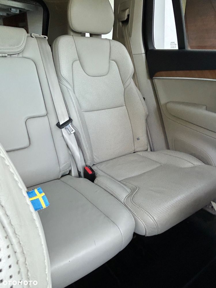 Volvo XC 90 - 13