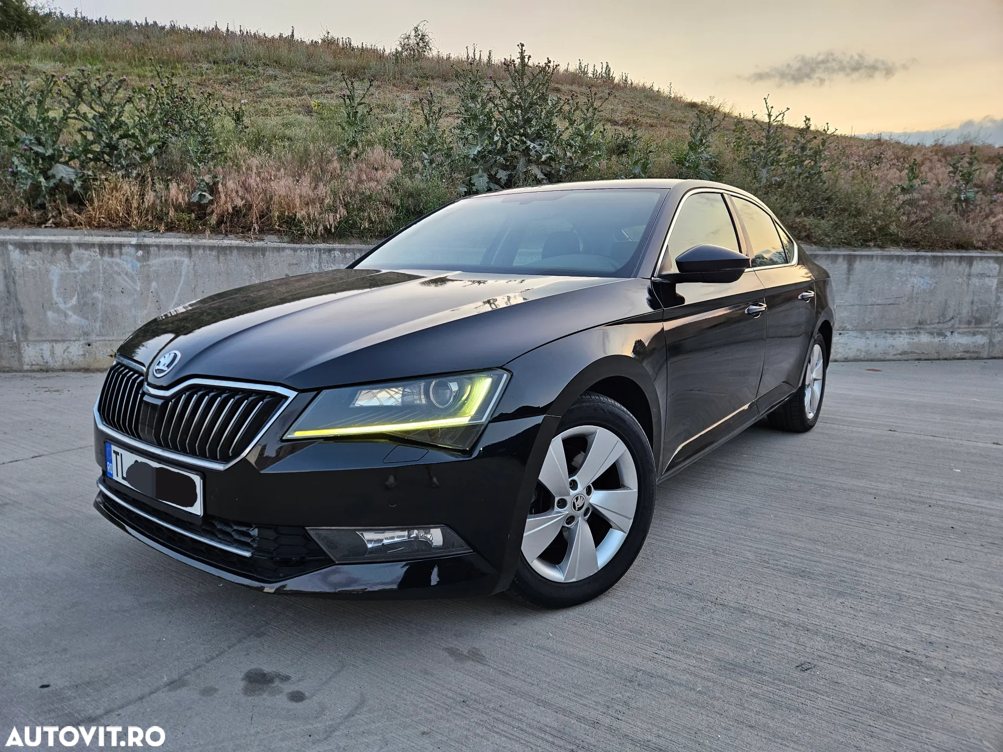 Skoda Superb 2.0 TDI Style - 2