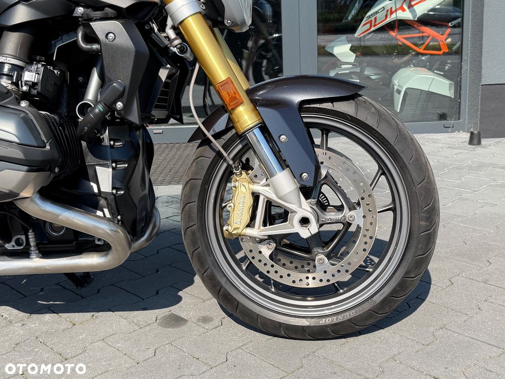 BMW R - 8