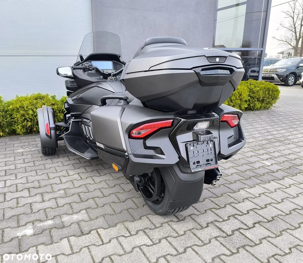 Can-Am Spyder - 5