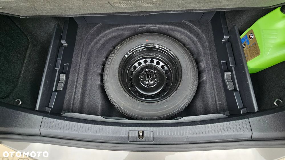 Volkswagen Golf - 18