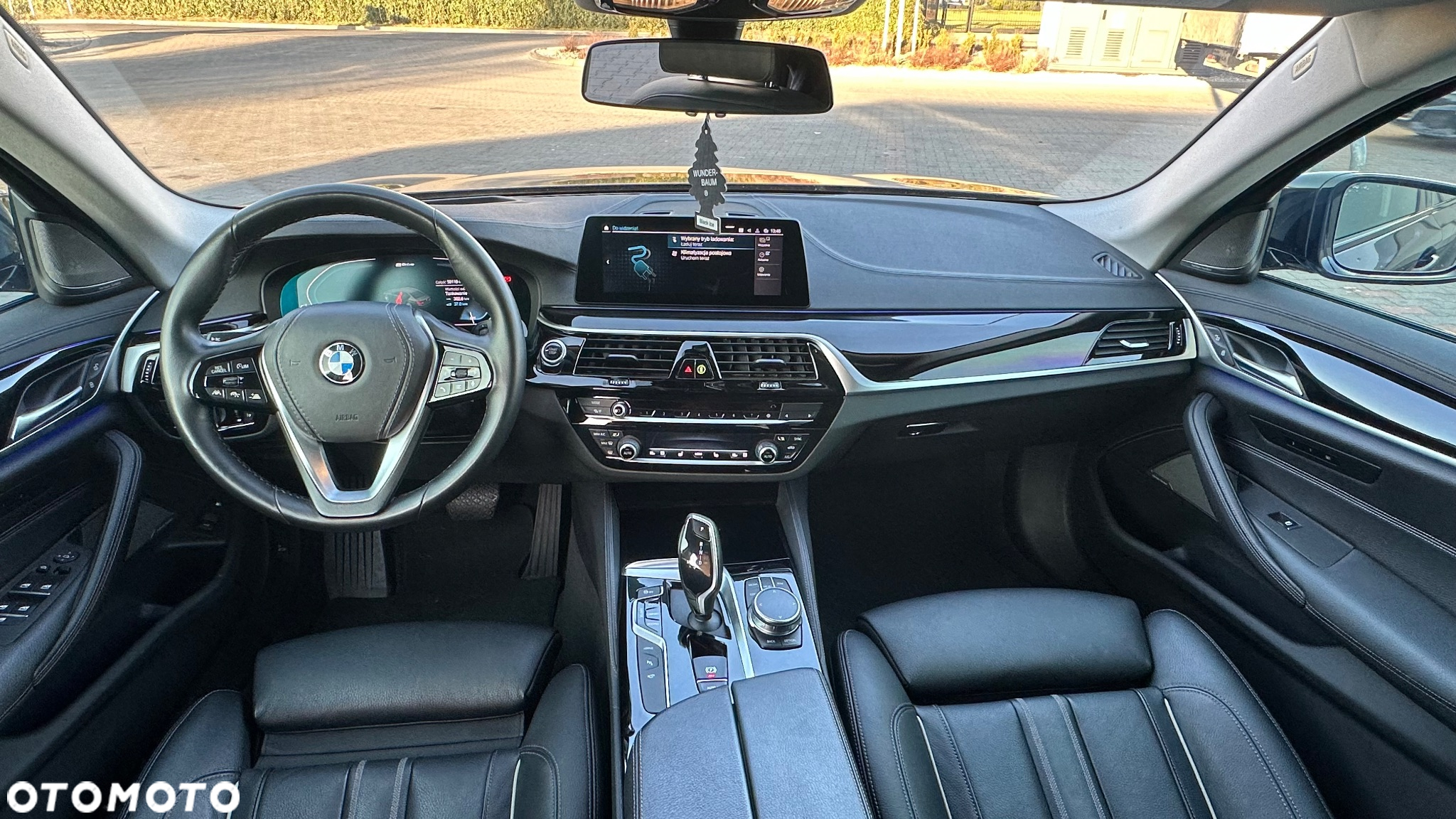 BMW Seria 5 530e Luxury Line - 13
