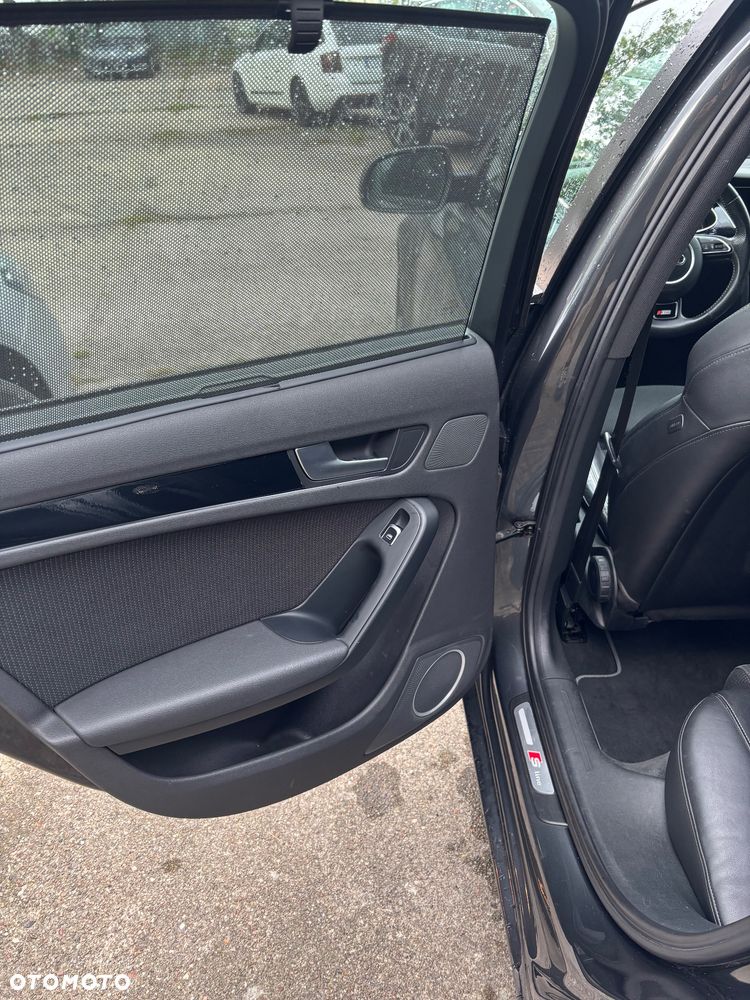 Audi A4 Avant 2.0 TDI DPF multitronic S line Sportpaket - 14