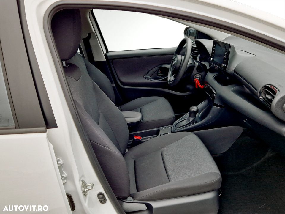 Toyota Yaris - 13