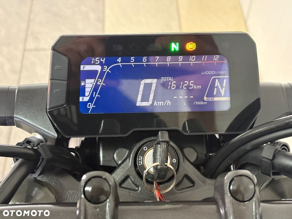 Honda CB - 11