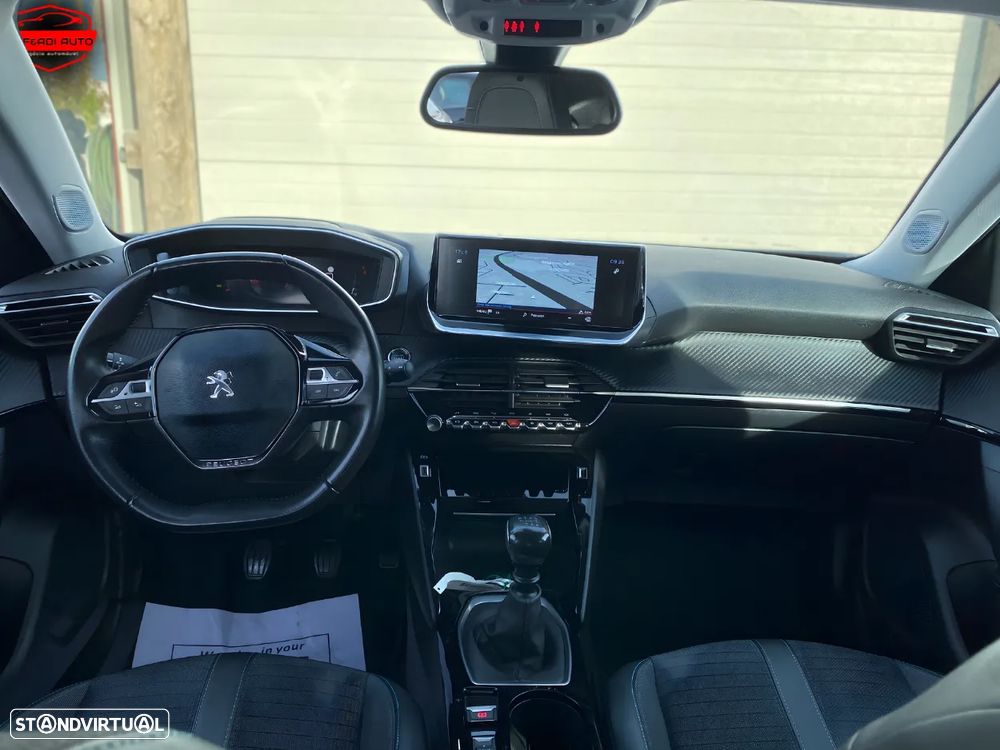 Peugeot 2008 1.2 PureTech Allure - 15