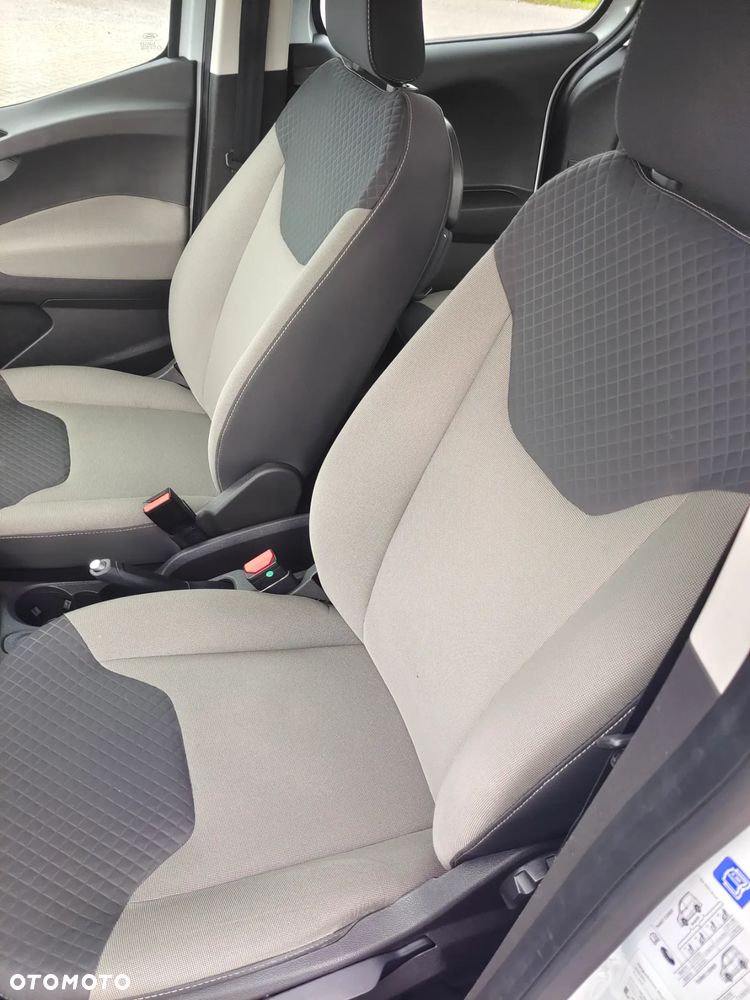 Ford Tourneo Courier 1.5 TDCi Trend - 14