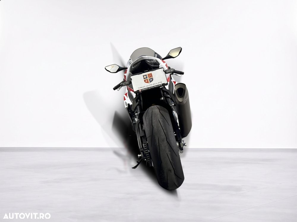 Honda CBR1000RR-R Fireblade SP 30th Anniversary - 4