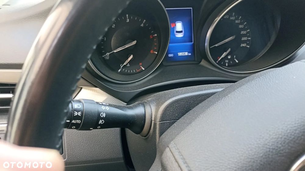 Toyota Avensis 2.0 D-4D Prestige - 7