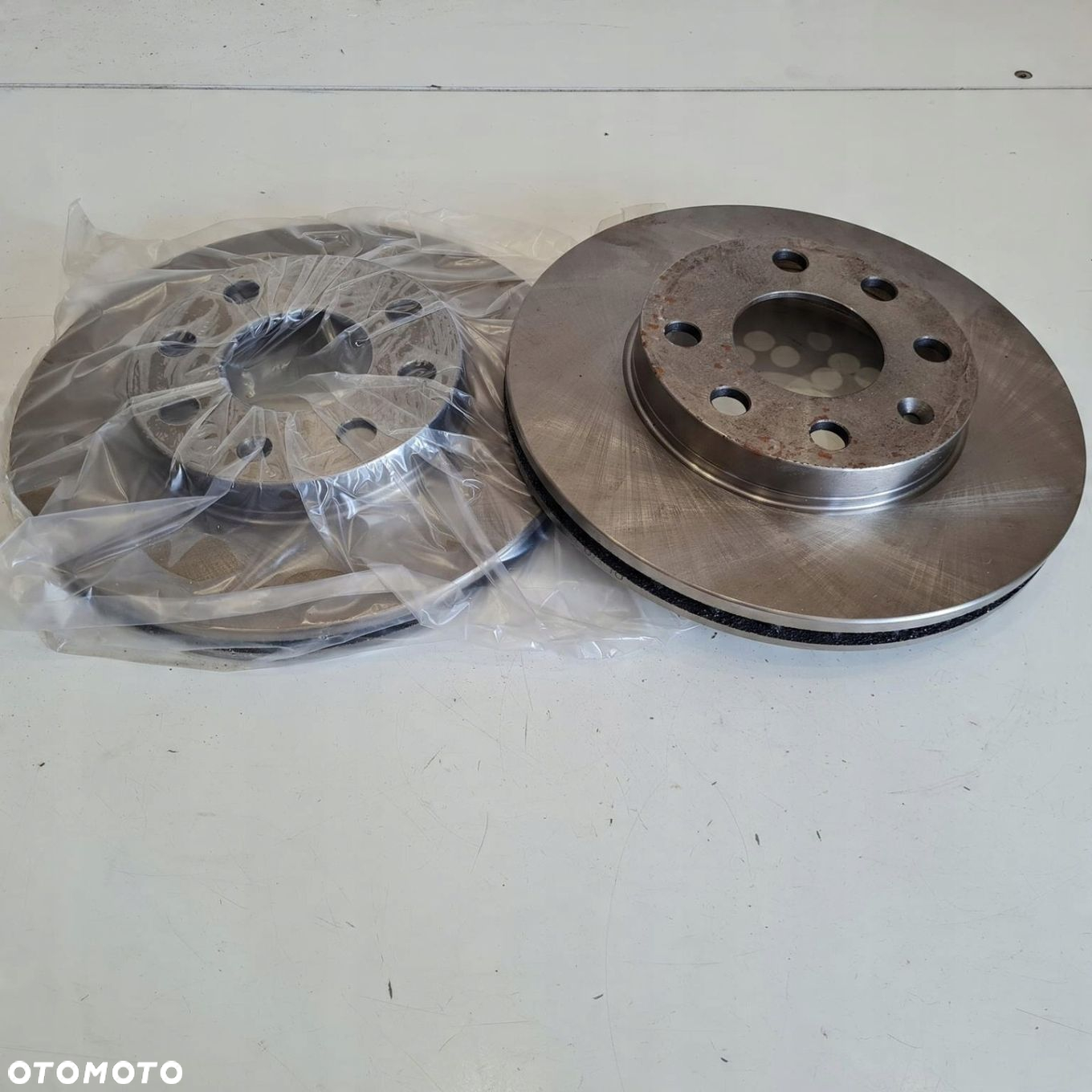 OPEL KADETT E ASCONA 1.8 TARCZA HAMULCOWA KOMPLET 4MAX 5201-01-0415E - 2