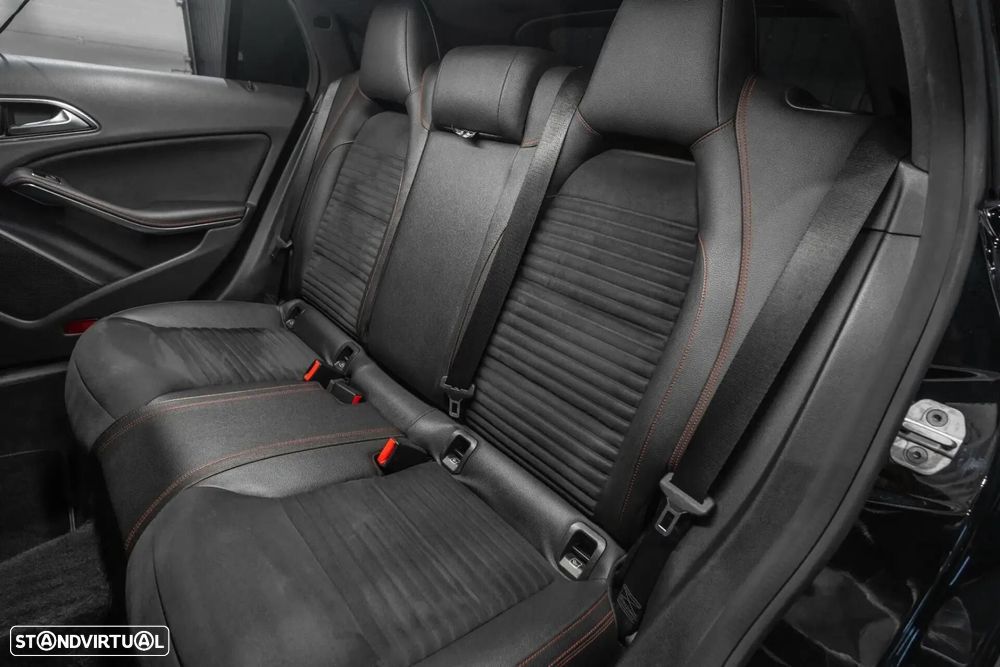 Mercedes-Benz CLA 200 d Shooting Brake AMG Line - 27