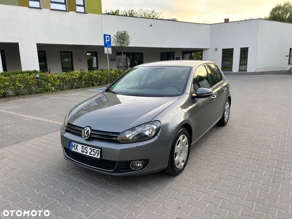 Volkswagen Golf - 33