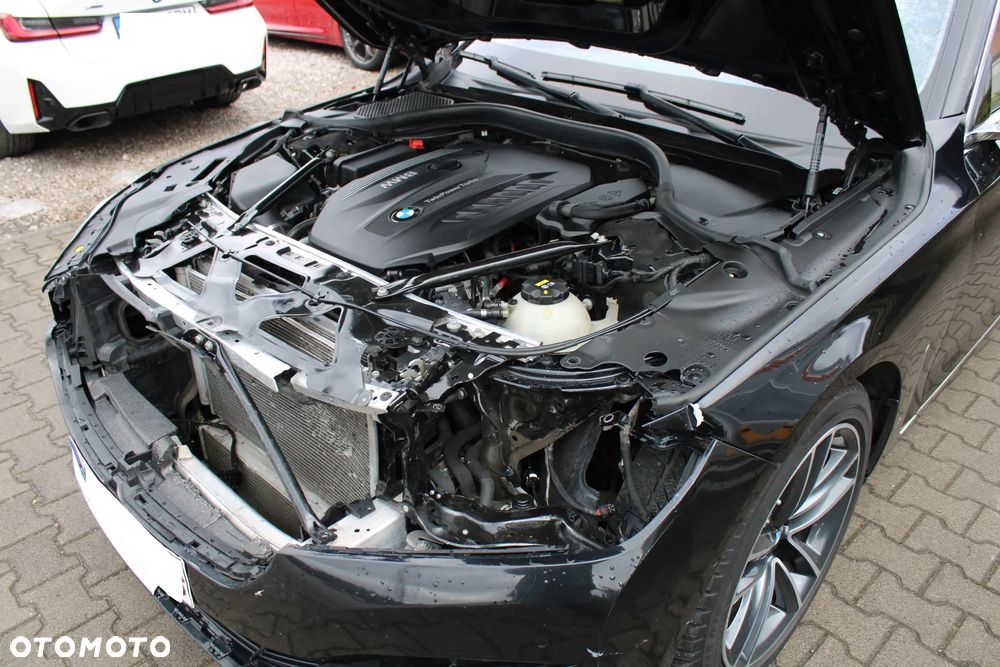 BMW Seria 7 740d xDrive - 12