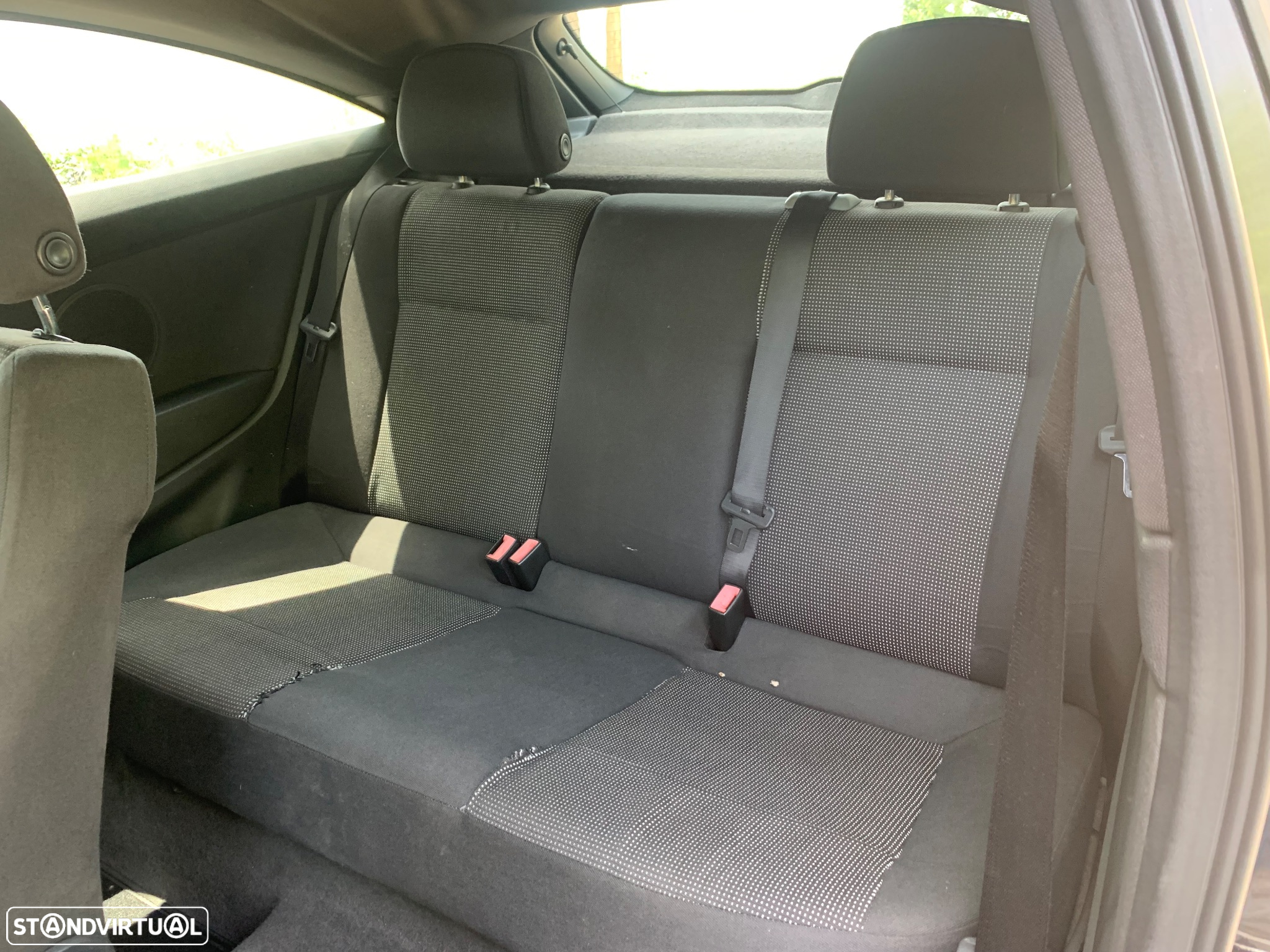 Opel Astra GTC 1.7 CDTi - 9