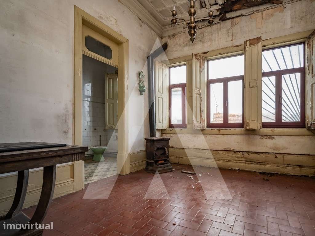 Prédio Centro Cidade de Ovar - Investimento - Grande imagem: 5/31