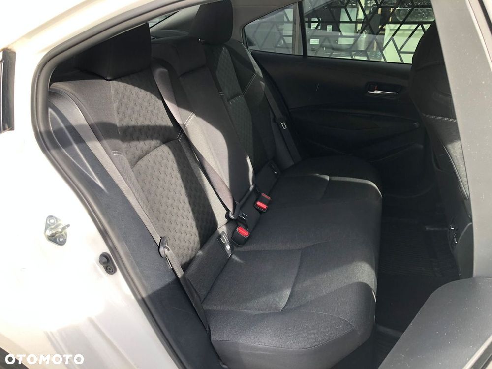 Toyota Corolla 1.8 Hybrid Style - 25