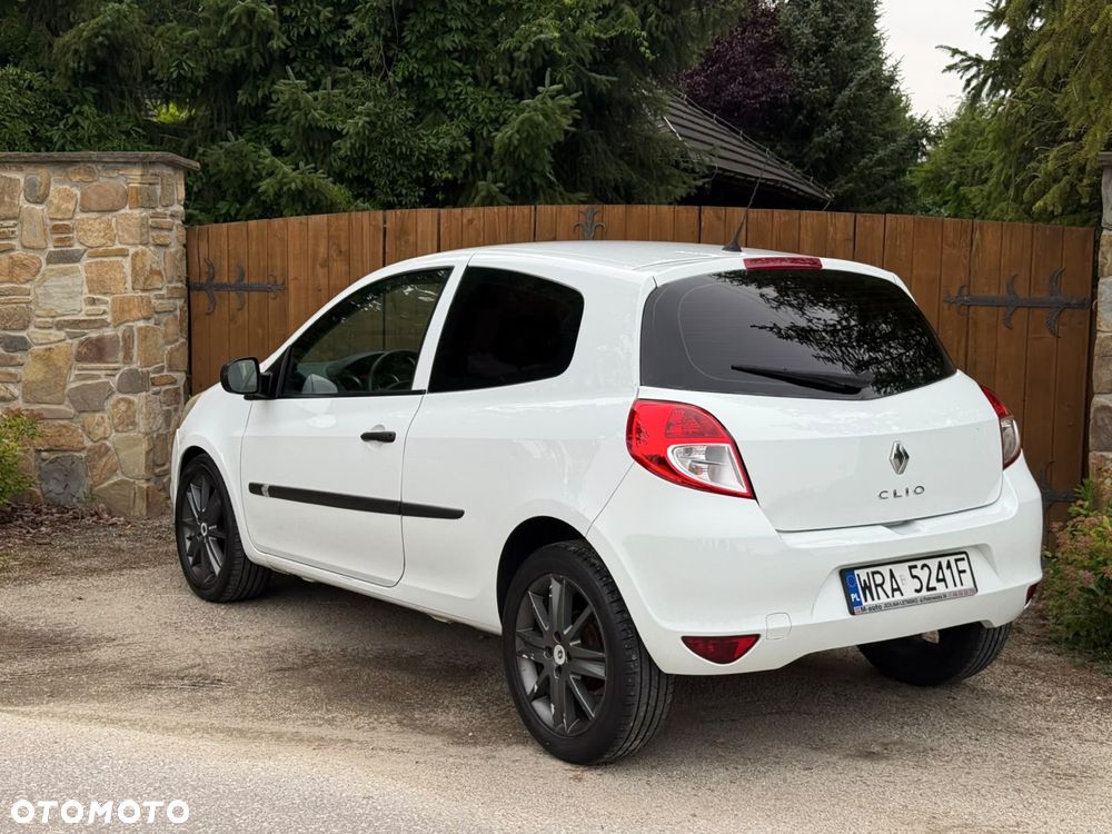 Renault Clio - 3