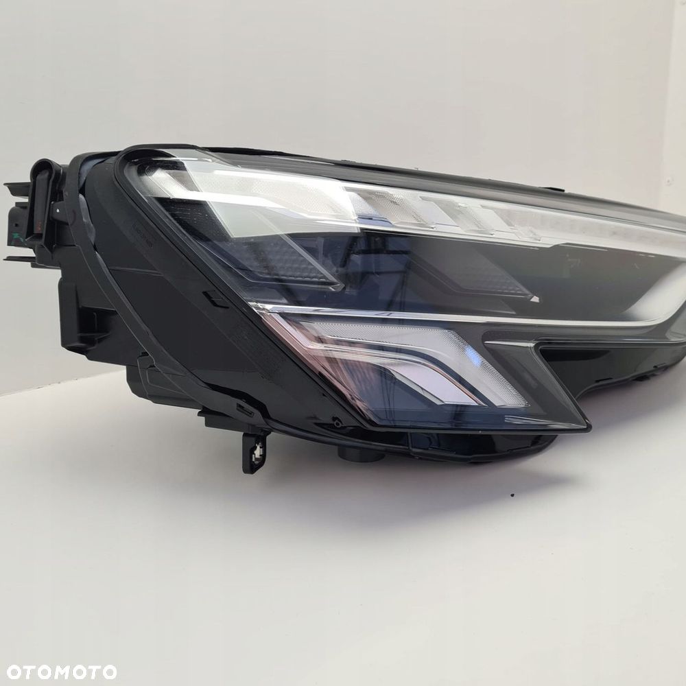 audi a3 8y lampa przednia prawa led - 3