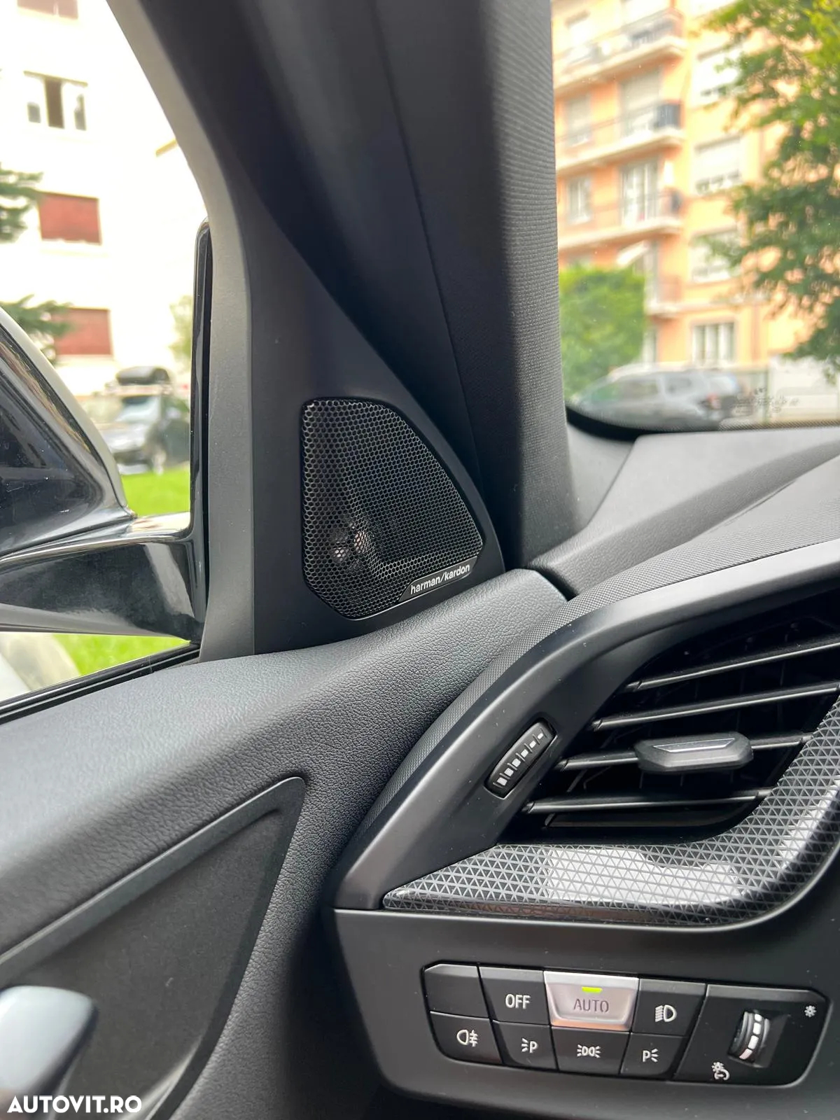 BMW M1 M135i xDrive AT - 9