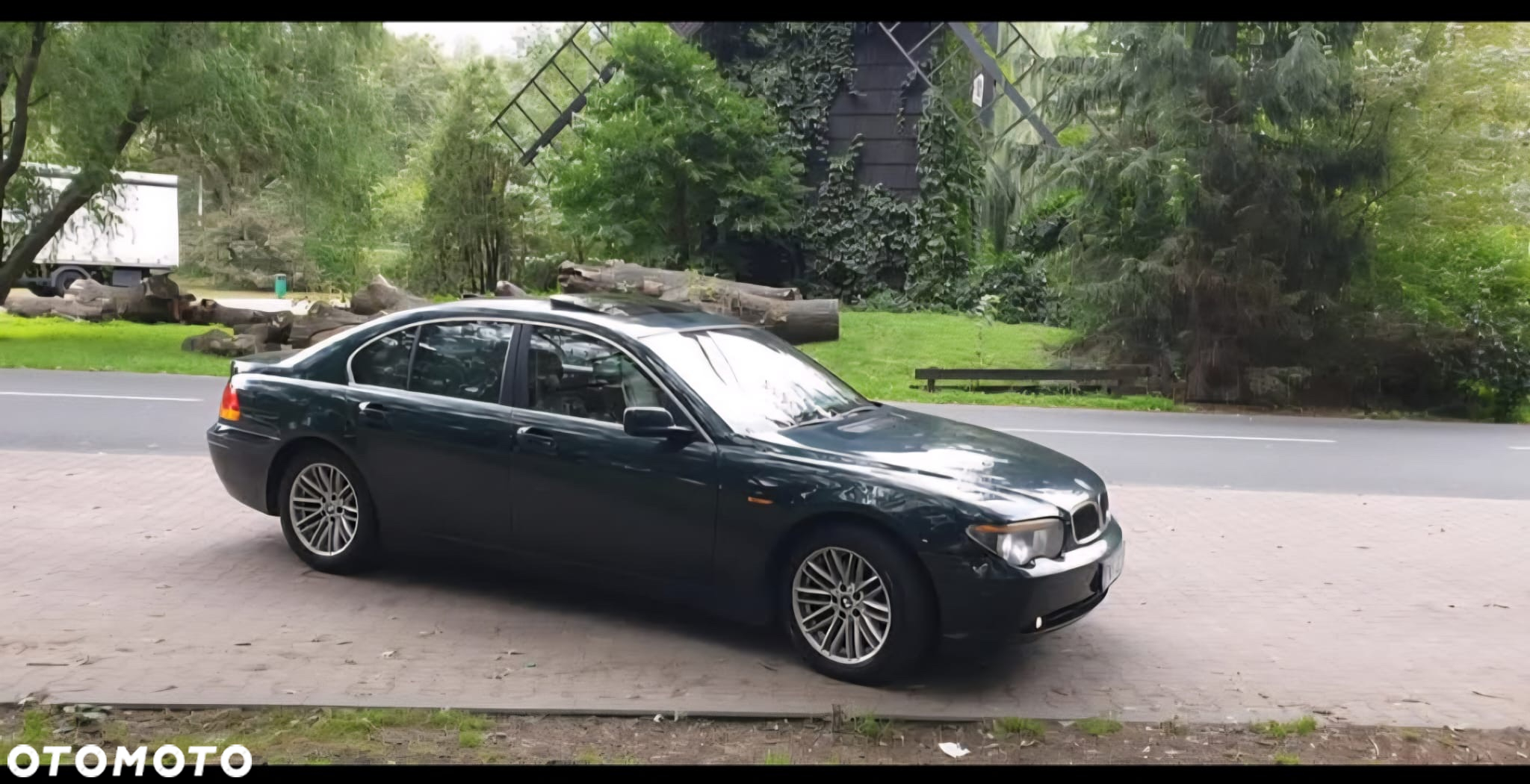 BMW Seria 7 735i - 8