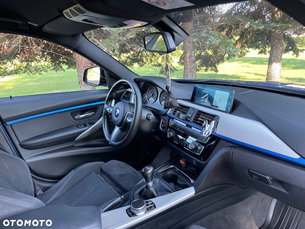BMW Seria 3 320d Edition M Sport Shadow - 16