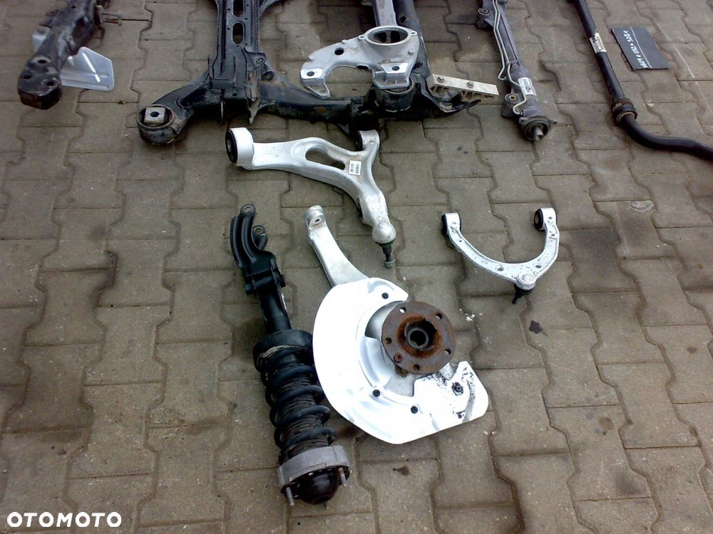 porsche cayenne 7p (92a) 10-14 zwrotnica piasta przednia przód idealna l ,p - 3