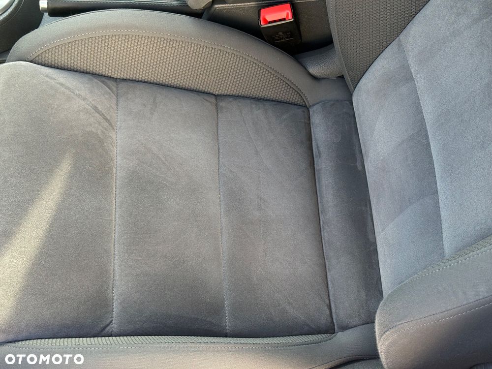 Volkswagen Touran 1.4 TGI BlueMotion DSG Cup - 17