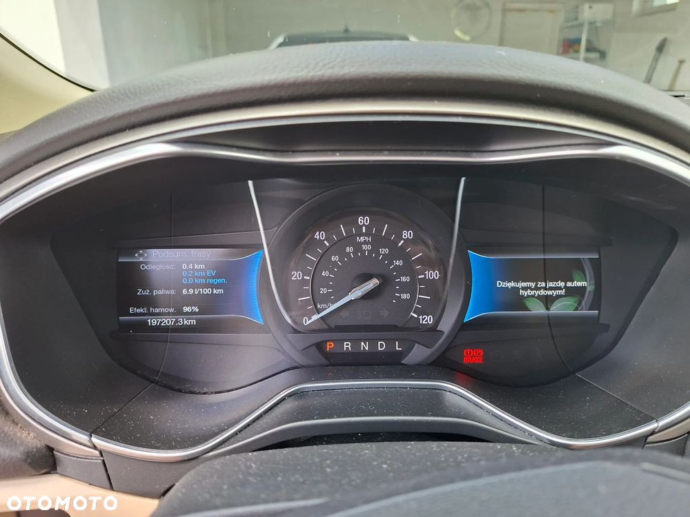 Ford Fusion - 25