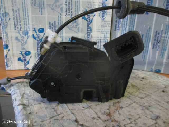 Fecho 5K1837016 VW GOLF 6 2008 FD 7 PINOS - 2