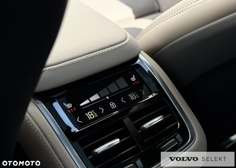 Volvo XC 90 - 28