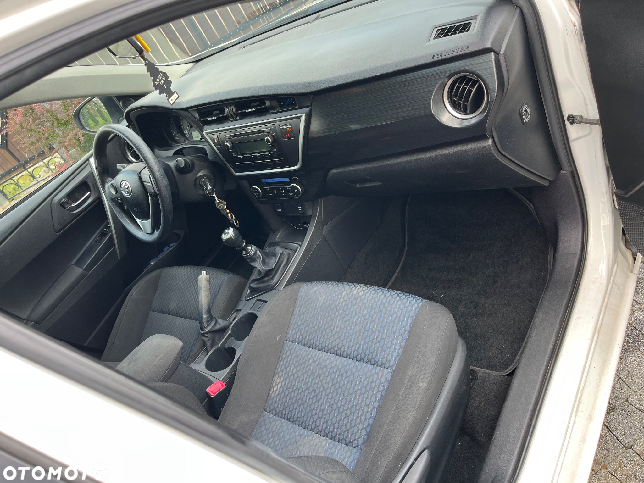 Toyota Auris - 12
