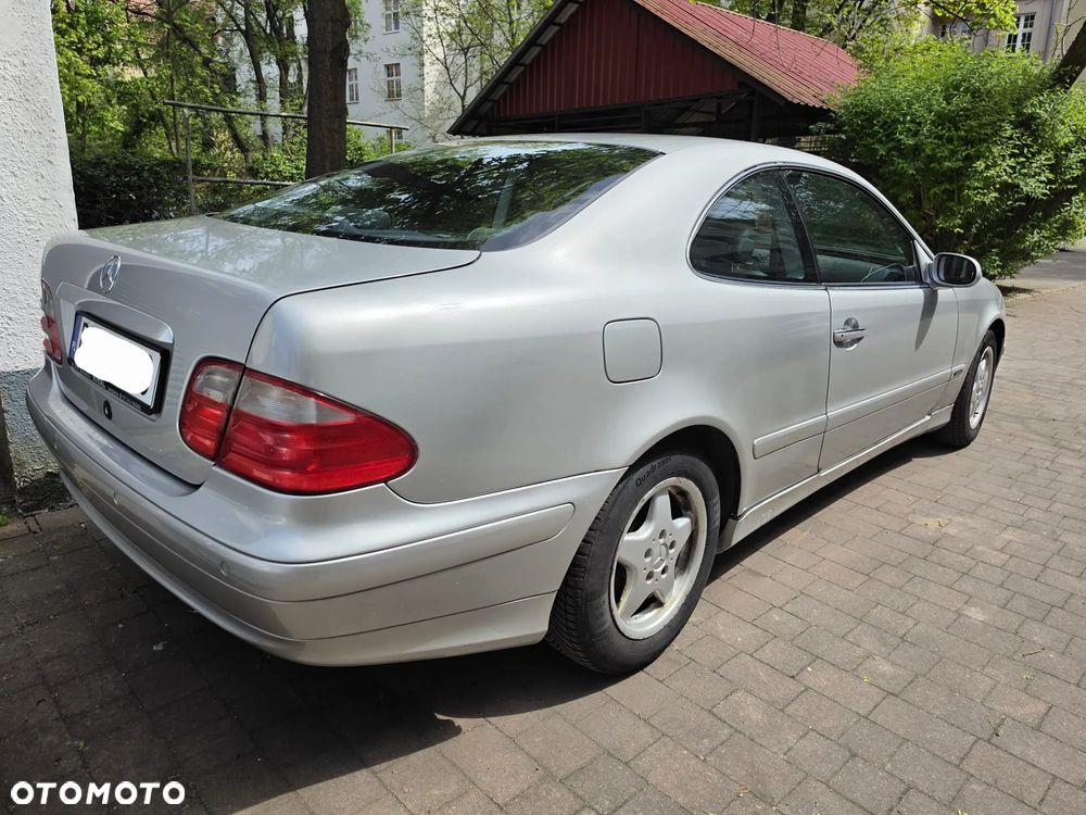 Mercedes-Benz CLK - 2