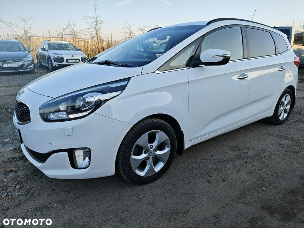Kia Carens 1.6 GDI XL 7os