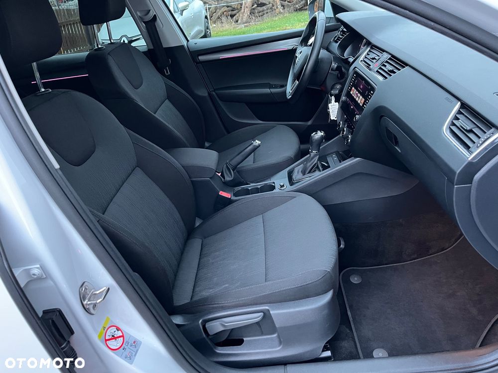 Skoda Octavia 2.0 TSI DSG Style - 6