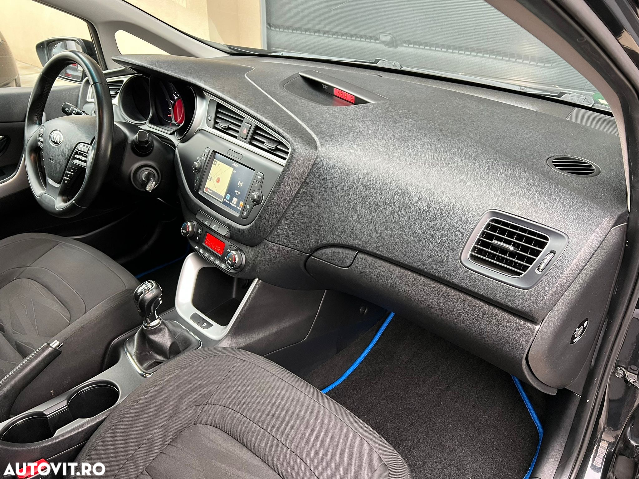Kia Ceed - 14