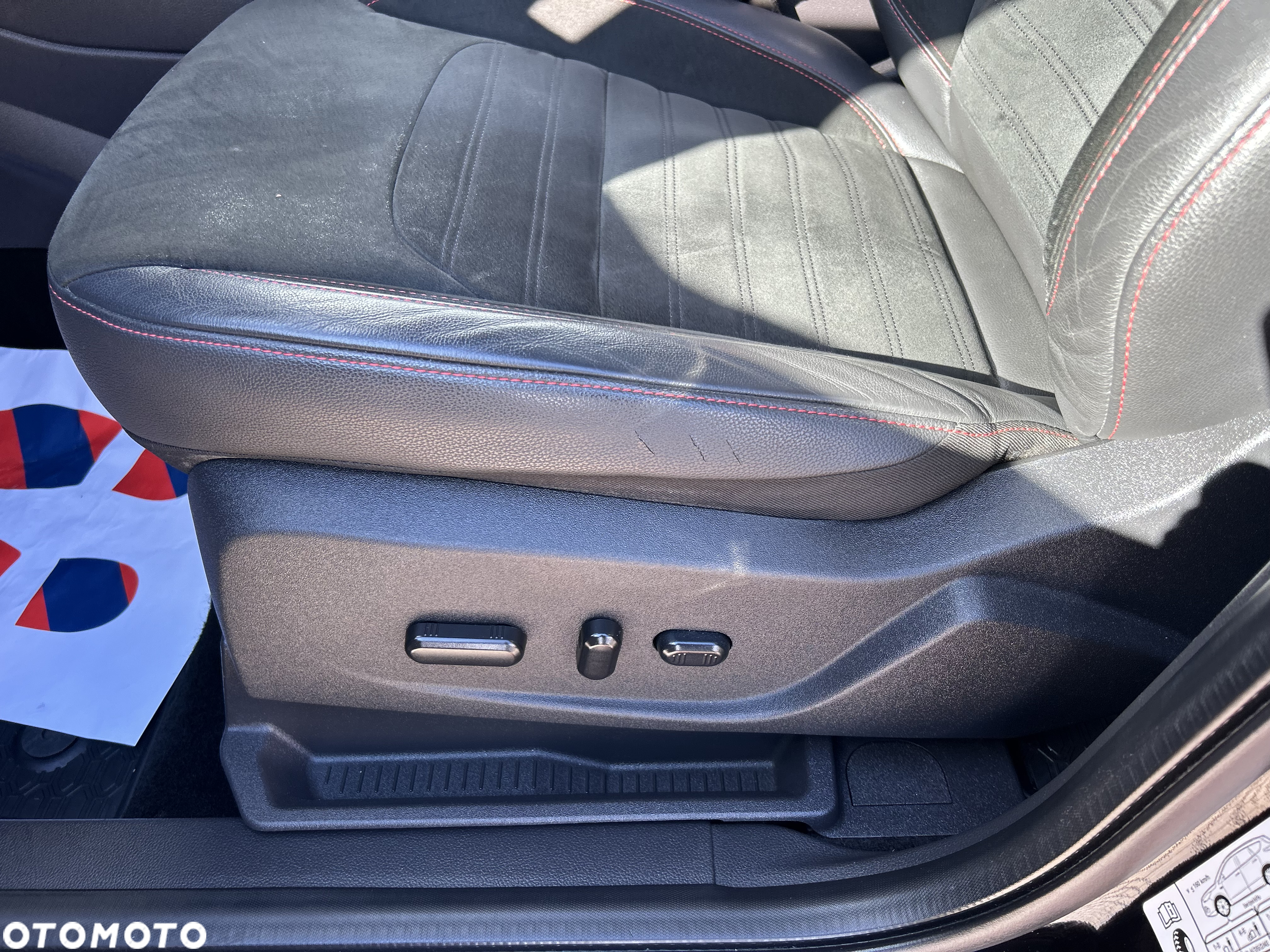 Ford Kuga 1.5 EcoBoost 4x4 ST-Line - 24