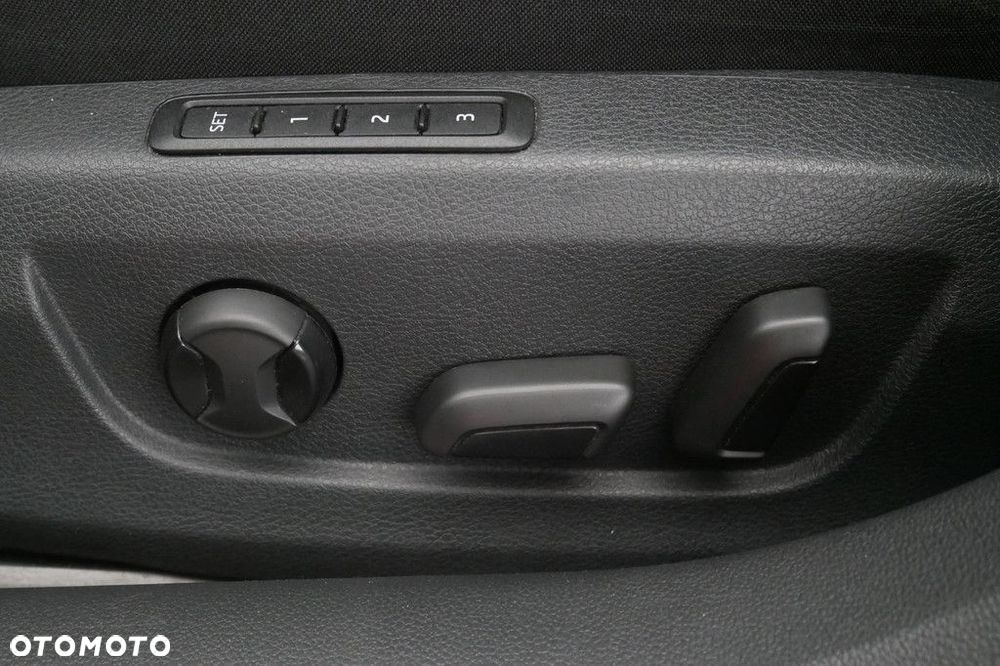 Skoda Superb 2.0 TDI SCR 4x4 Scout DSG - 33