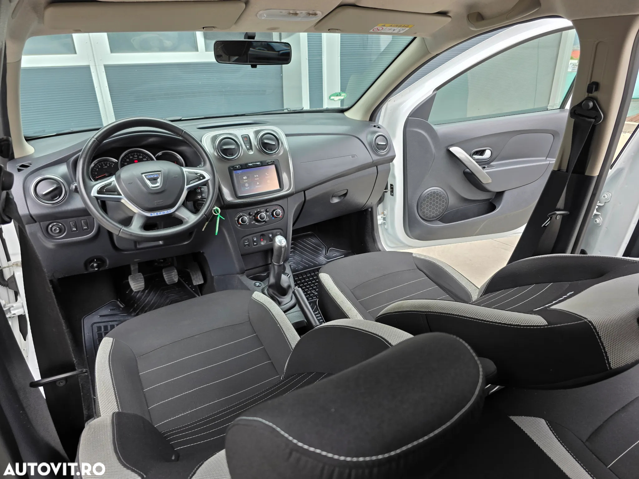 Dacia Sandero Stepway 0.9 TCe Prestige - 17